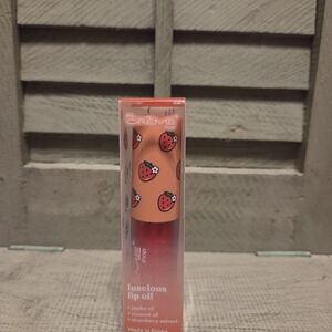 Creme Shop Strawberry Lip Oil